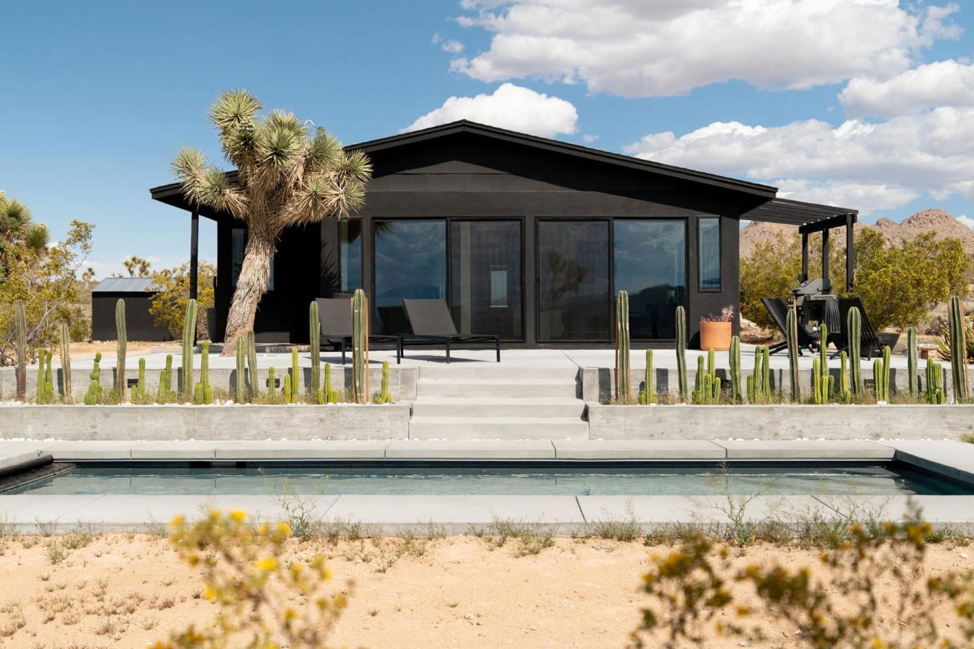 Sacred Haven L Cabin W Cowboy Pool At Park Entrance Joshua Tree Exterior foto